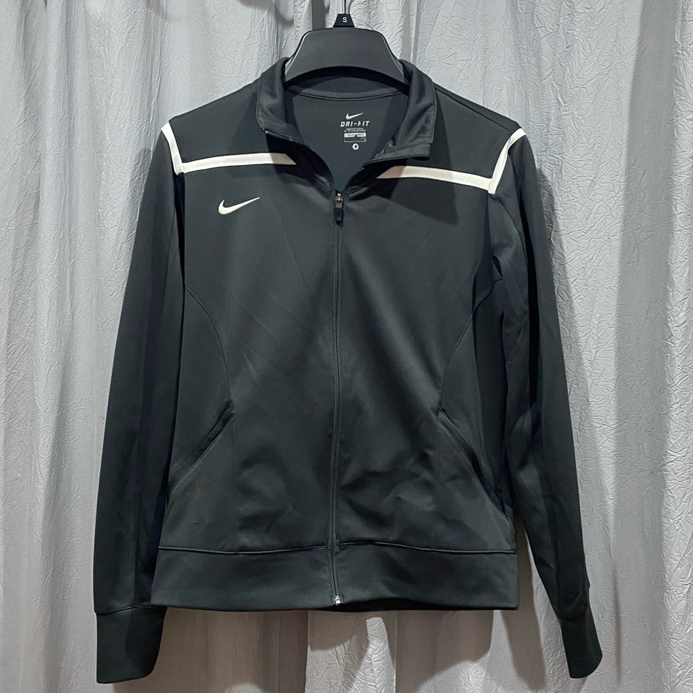 Nike Sweater
